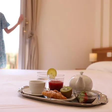 Castel Miramonti Hotel 3*