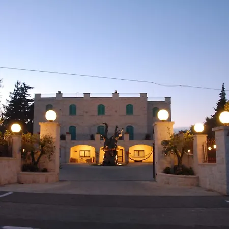 Hotel Castel Miramonti